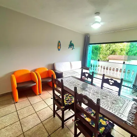 Apartamento com piscina no Itaguá em Ubatuba-2